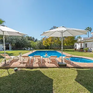 Villa Banus 10 Minutos